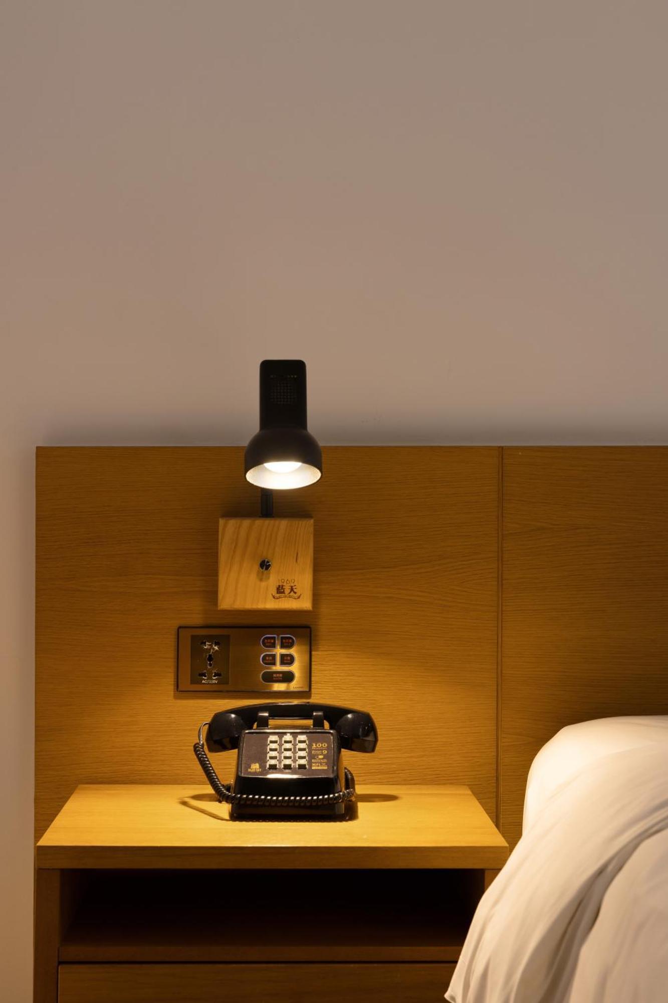Bluesky Hotel Taichung Extérieur photo