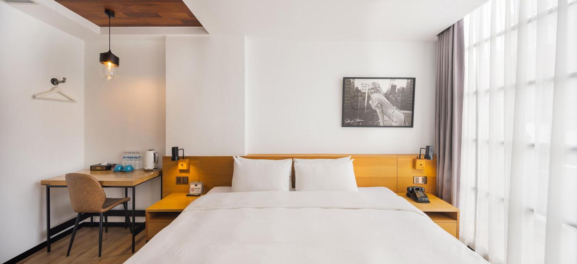Bluesky Hotel Taichung Extérieur photo