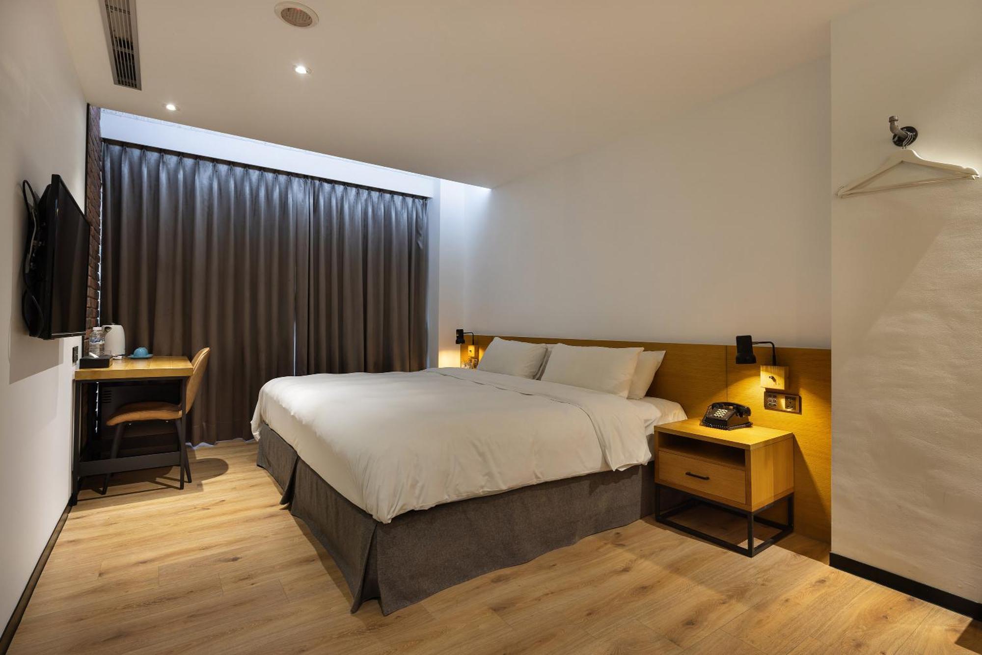 Bluesky Hotel Taichung Extérieur photo