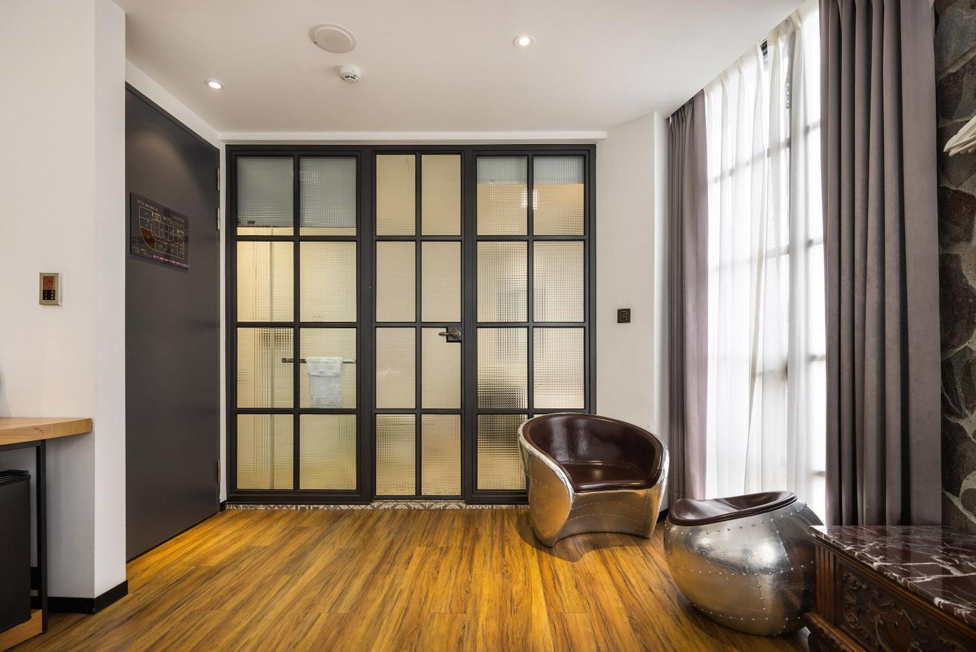 Bluesky Hotel Taichung Extérieur photo